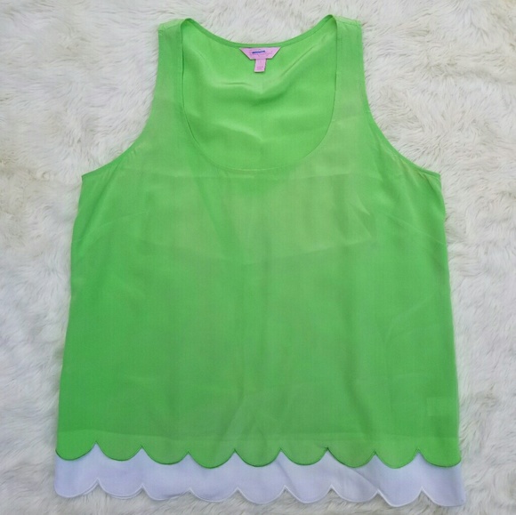 Lilly Pulitzer Tops - Lilly Pulitzer silk scallop edge tank top Large
